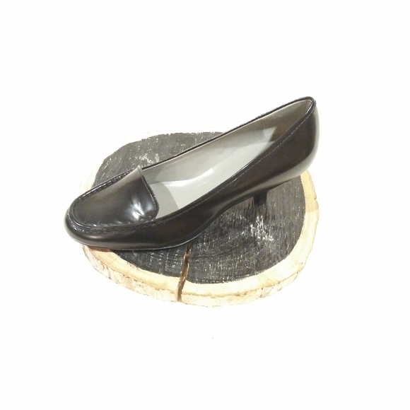 High Heeled Loafers - Picture 3 of 5